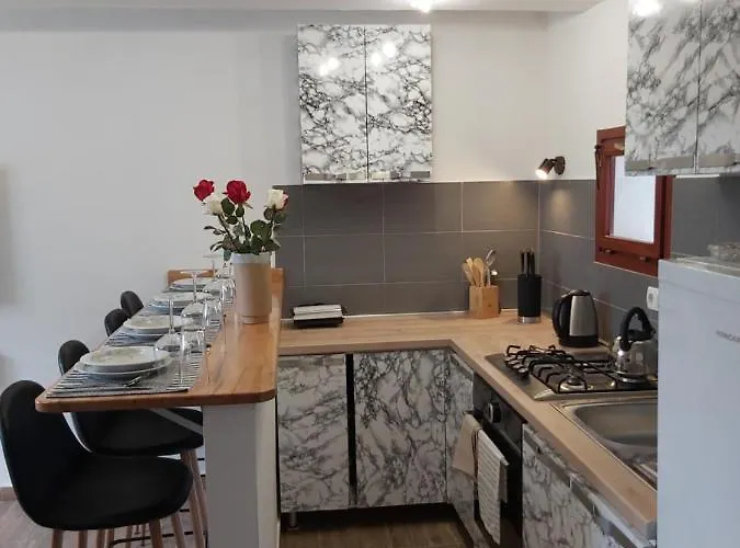 Jazbina Apartamento *